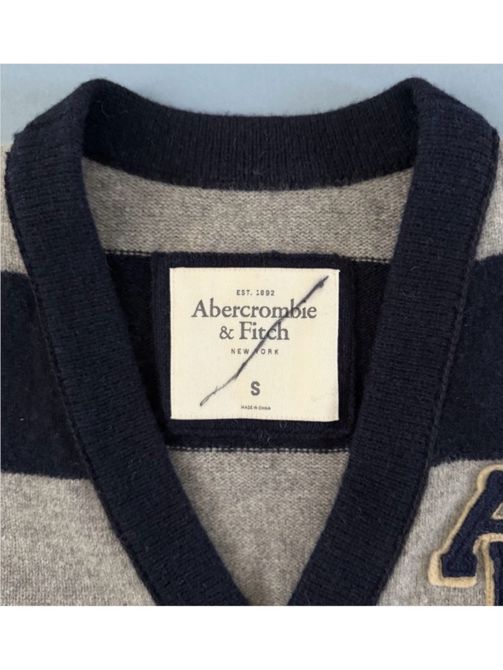 Vintage Abercrombie & Fitch Y2K‎ Rugby Cardigan Striped Blue Gray Wool Sweater - Picture 4 of 5